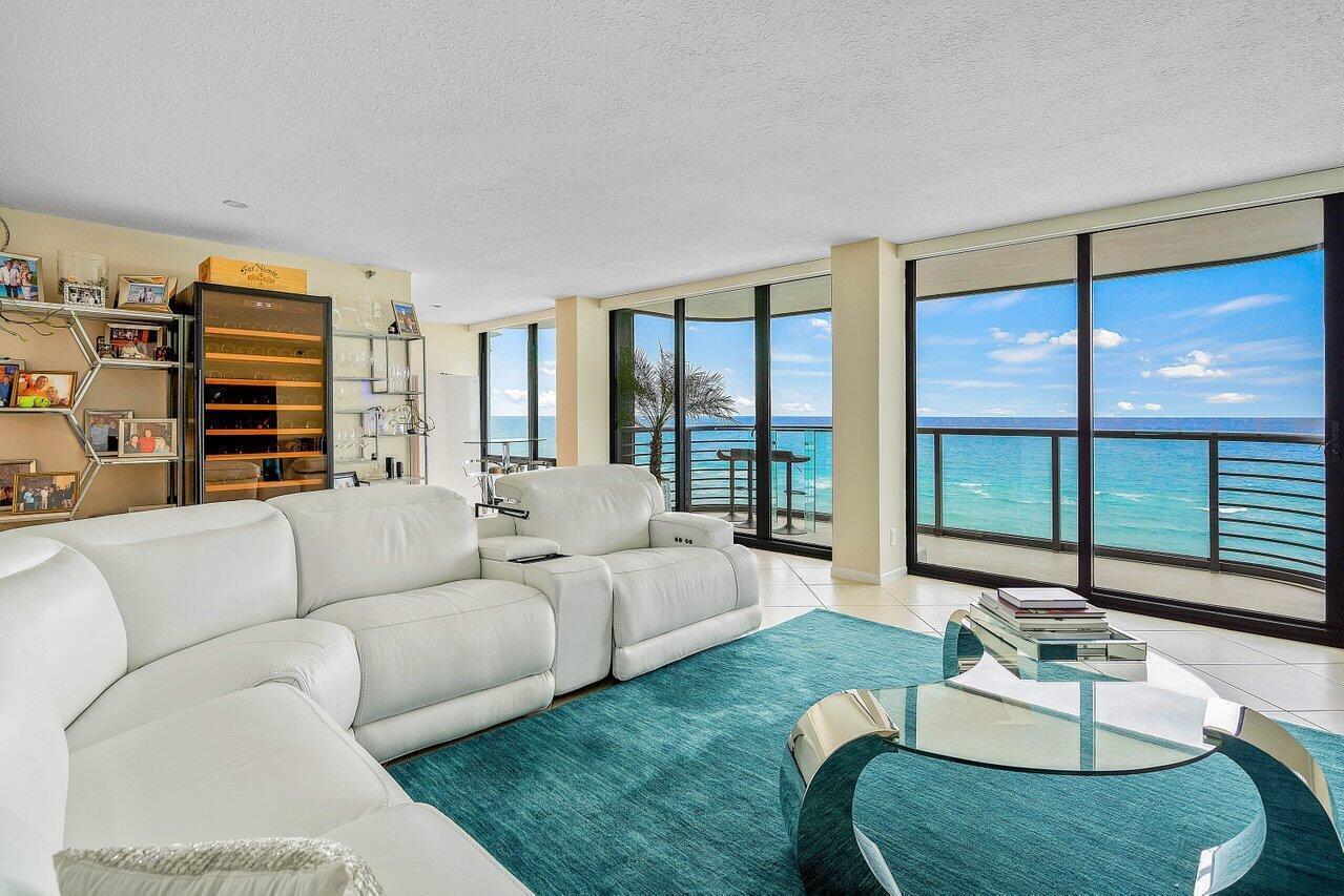 Image 2: 008-250SouthOceanBoulevard-10C-BocaRaton