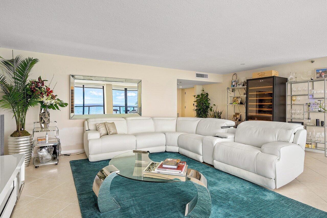 Image 4: 007-250SouthOceanBoulevard-10C-BocaRaton