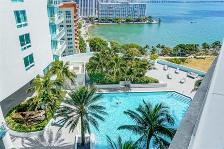 1900 N Bayshore Dr