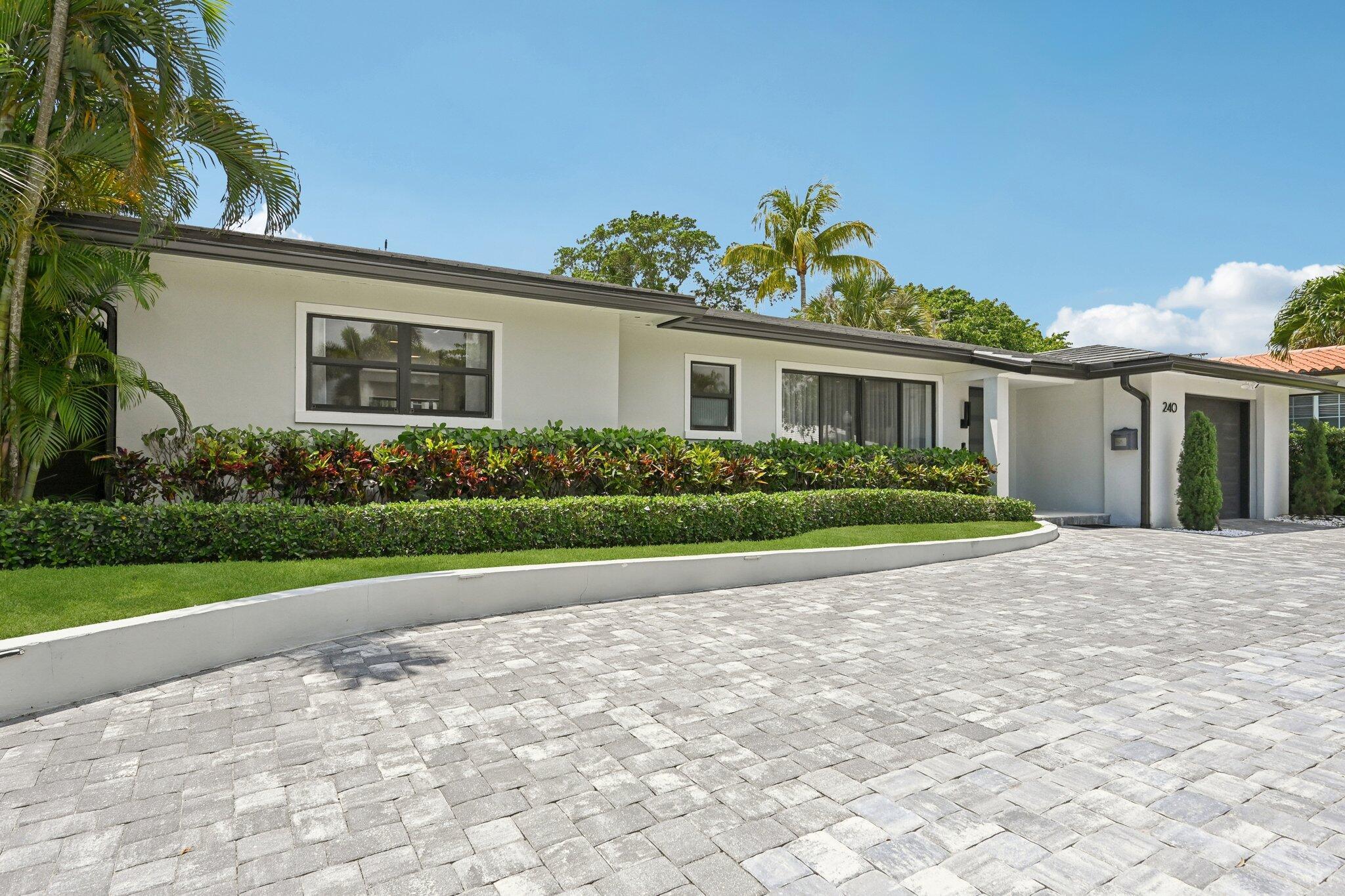 Image 3: 2-web-or-mls-30th St-L3004-002