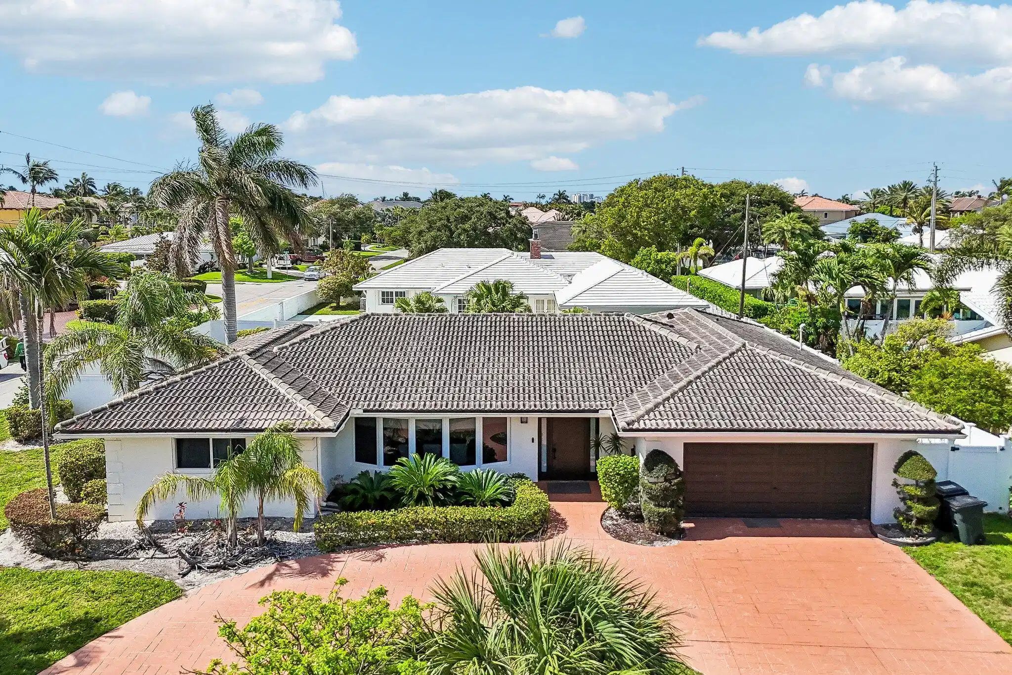Image 1: 1-web-or-mls-NE 39th Ct-S2205-039