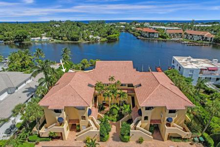 931 Palm Trail