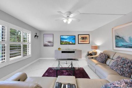6017 Bayview Drive