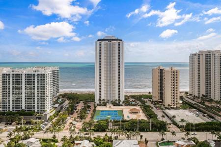 3000 N Ocean Drive