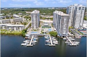 18071 Biscayne Blvd
