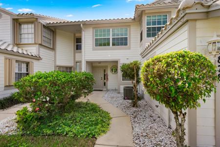 8878 SE Riverfront Terrace