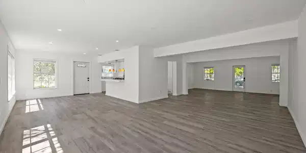 Image 3: 3-web-or-mls-1516-jefferson-st