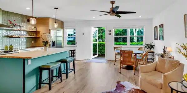 Image 3: Open plan with high-end finishes