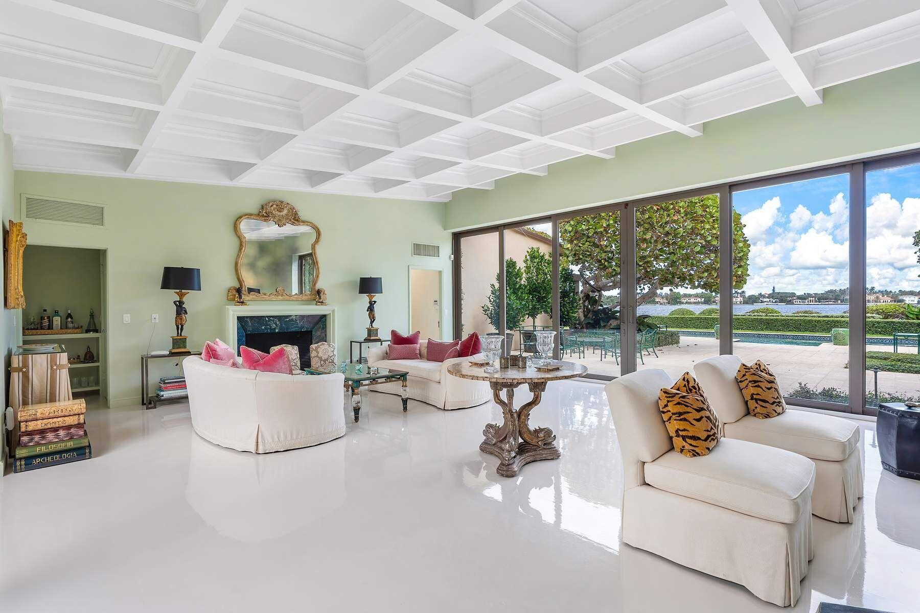 Image 4: 7HLDNG - 748 Island Drive(19)