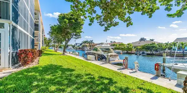 3000 NE 48th Ct