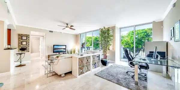 101 SE 20th Avenue