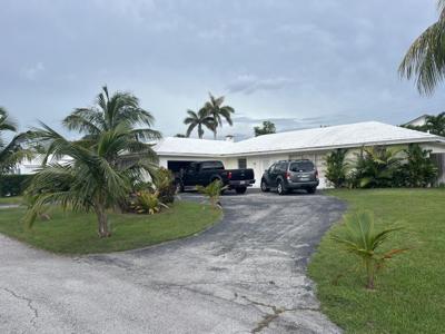 1190 Gulfstream Way W