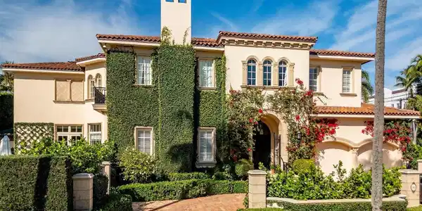 401 Chilean Avenue