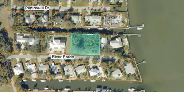 Image 4: River Prado Pic