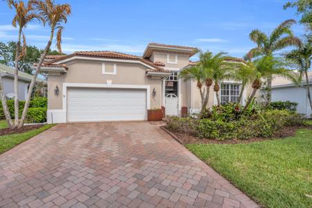 1413 W Island Club Square