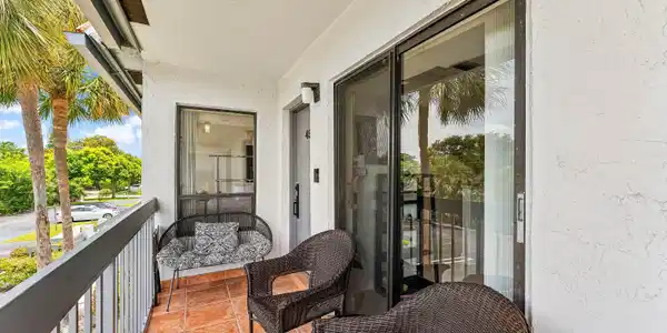 Image 3: 004-3220FrederickBoulevard-49-DelrayBeac