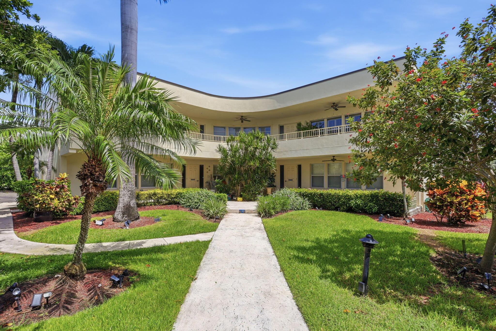 Image 2: Front Entrance