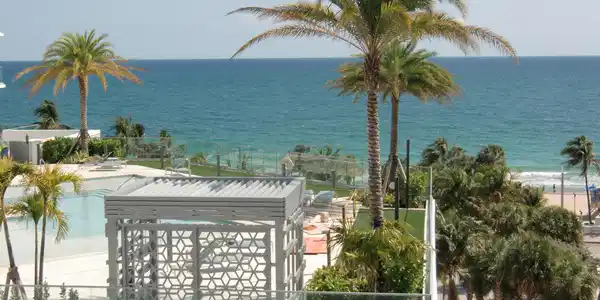 Image 3: View