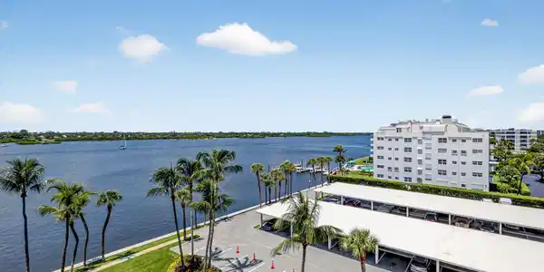 Image 2: wide intracoastal views