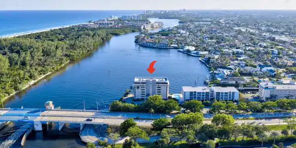 Image 3: 52-web-or-mls-DJI_20251121043754_0471_D_
