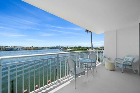 511 Bayshore Dr