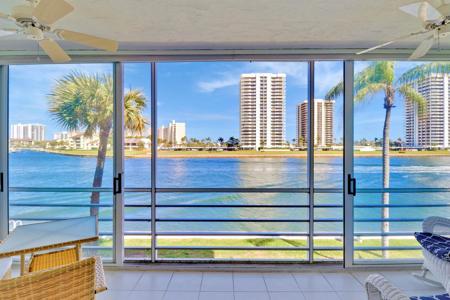 20 Yacht Club Drive