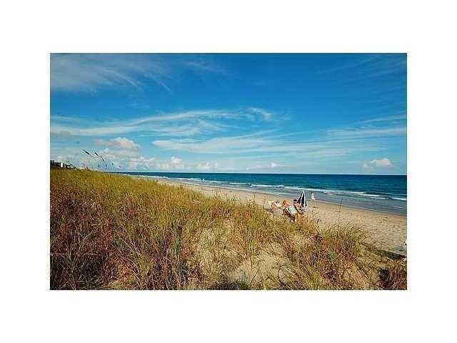 Image 3: Private Beach