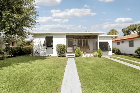 917 N OCEAN BREEZE