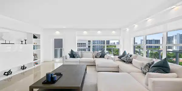 Image 2: Living room