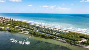 7700 S Ocean Drive