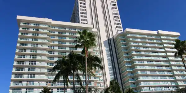 3900 Galt Ocean Dr