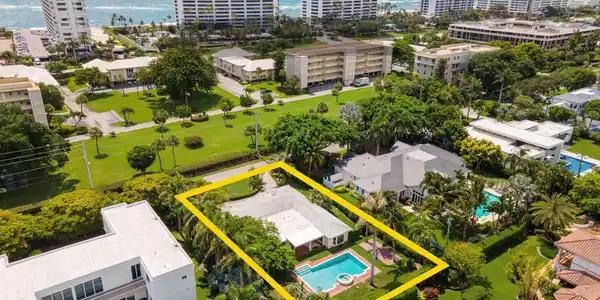 1241 Banyan Road