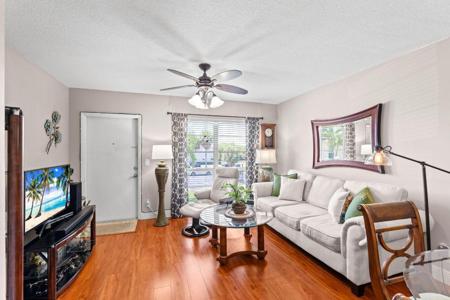 309 Circle 202 Drive S