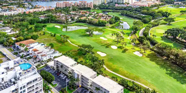 300 E Royal Palm Road