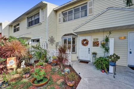 2841 NE 15TH Street