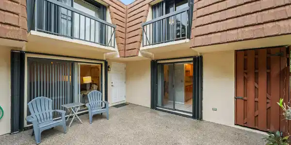 Image 4: 825 Center St #39D - Patio(3)