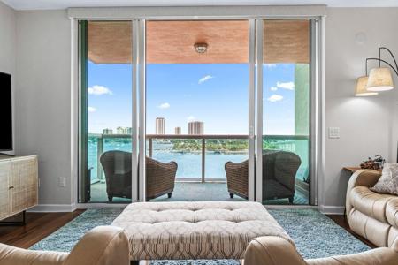 2640 Lake Shore Drive