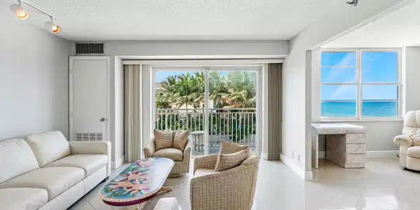 Image 4: 004-4505SouthOceanBoulevard-306-Highland