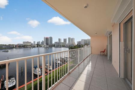 400 Golden Isles Drive