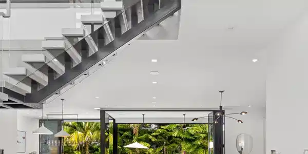 Image 4: Foyer 4