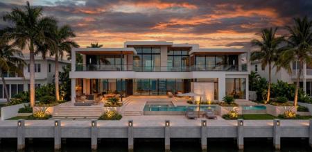 2501 Del Lago Drive