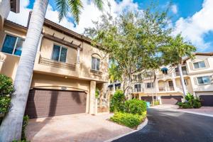 3056 Waterside Circle