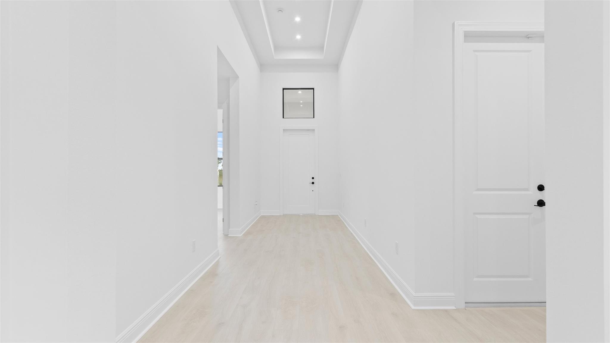 Image 2: Foyer