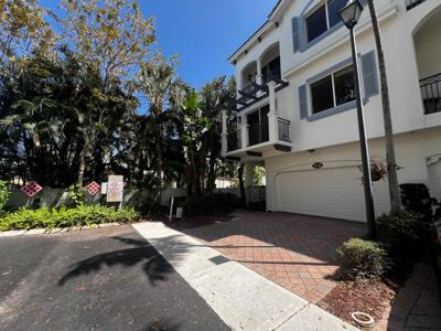 3143 Waterside Circle