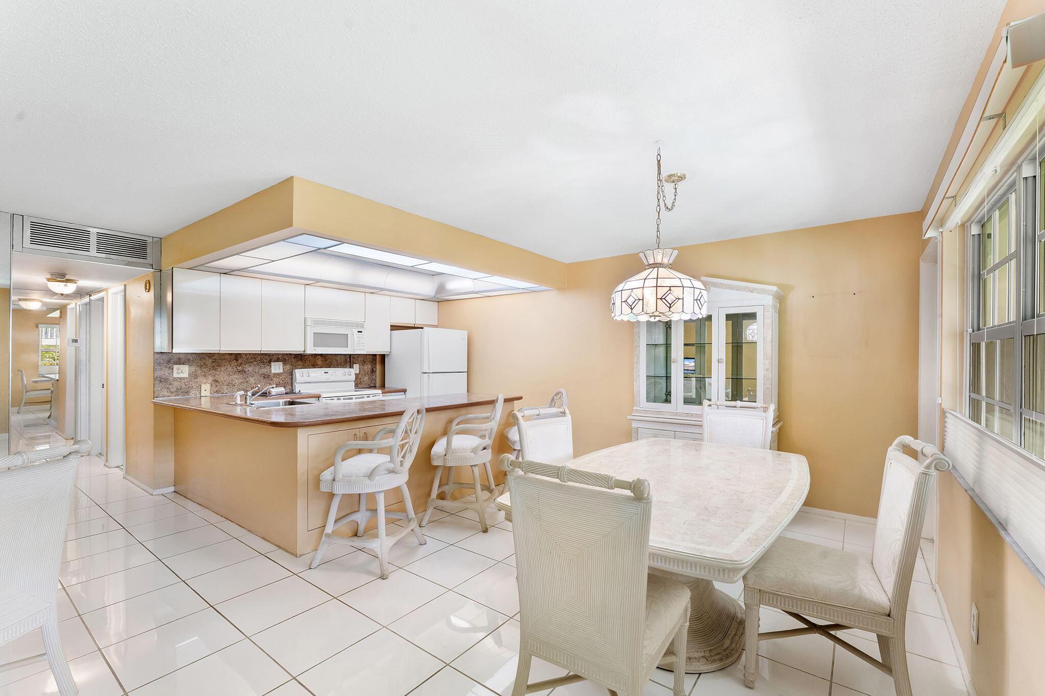 Image 3: 2-web-or-mls-DSC07646