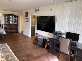 17890 W Dixie Hwy