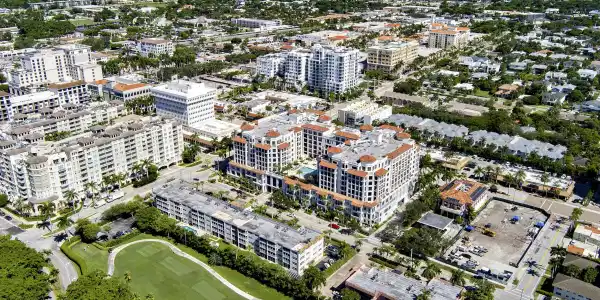 200 E Royal Palm Road