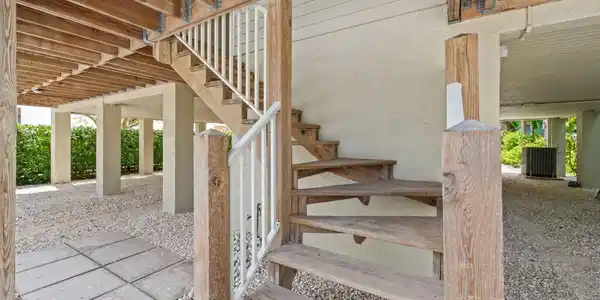 Image 4: Staircase Access