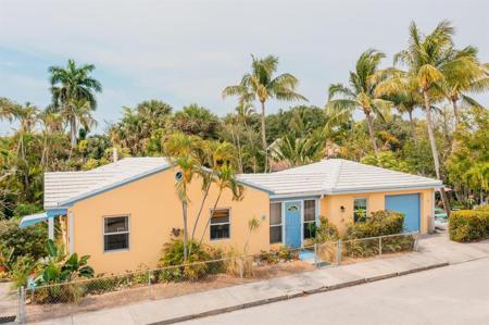 431 N Palmway