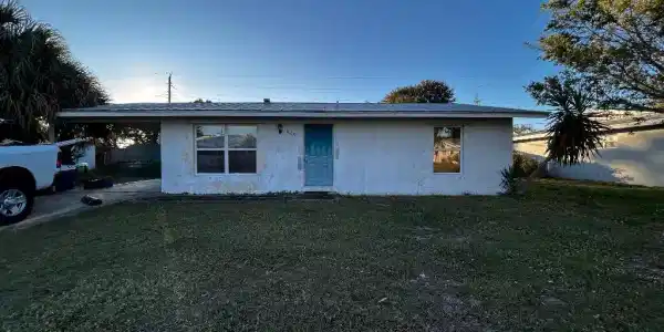 868 Lance Street